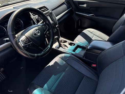 Used 2015 Toyota Camry SE FWD image 25