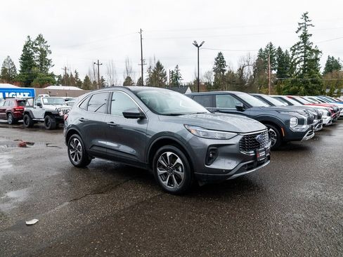 Used 2024 Ford Escape Platinum image 26