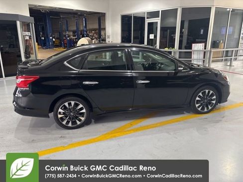 Used 2019 Nissan Sentra SR image 9