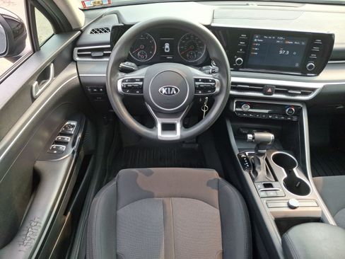 Used 2021 Kia K5 LX FWD image 11