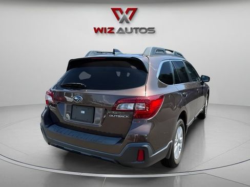 Used 2019 Subaru Outback 2.5i Premium AWD/4WD image 5