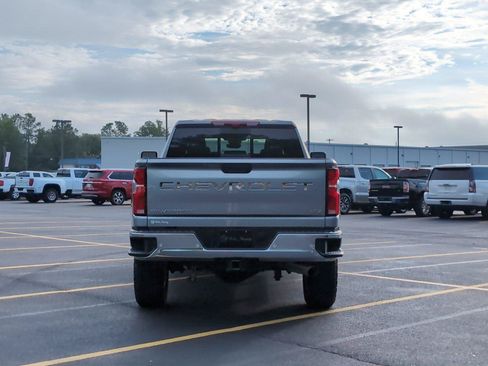 Used 2026 Chevrolet Silverado 2500 LTZ w/ LTZ Convenience Package AWD/4WD image 4