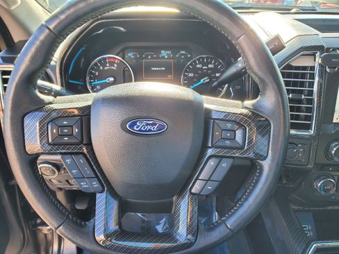 Used 2017 Ford F250 Lariat w/ Lariat Ultimate Package AWD/4WD image 17