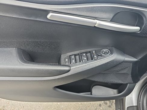 New 2026 Kia Seltos LX image 9