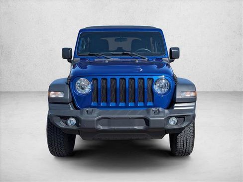 Used 2018 Jeep Wrangler Unlimited Sport AWD/4WD image 2
