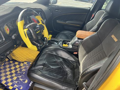 Used 2017 Dodge Charger R/T image 14