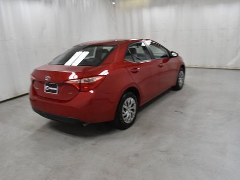 Used 2019 Toyota Corolla LE image 5