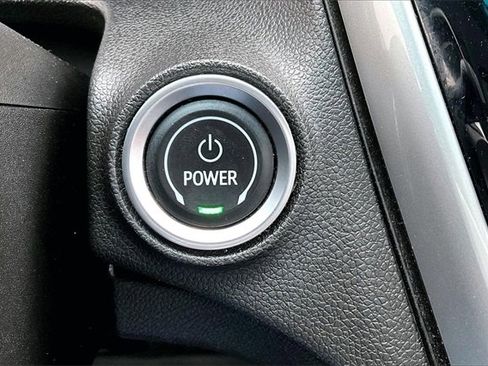 Used 2023 Chevrolet Bolt LT w/ Infotainment Package image 35