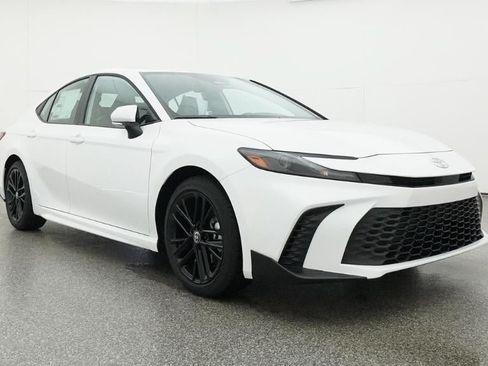 New 2026 Toyota Camry SE FWD image 29