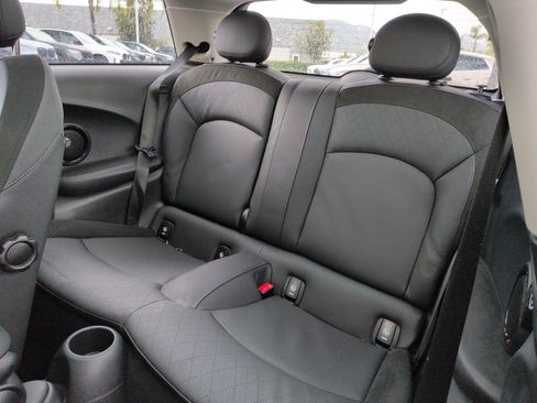 Used 2024 MINI Cooper SE image 30