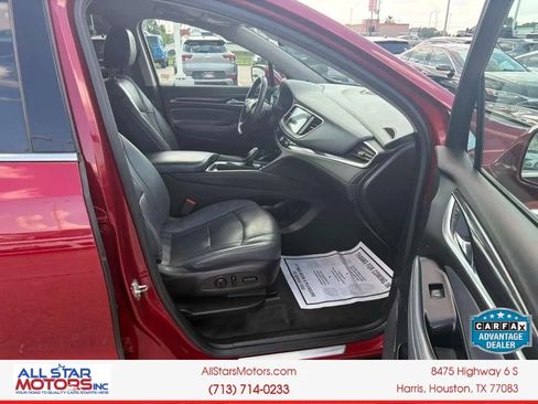 Used 2018 Buick Enclave Essence FWD image 14