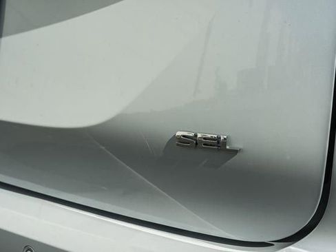 Used 2024 Mitsubishi Outlander SEL image 11