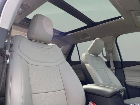 Used 2020 Ford Explorer Platinum w/ Premium Technology Package image 19