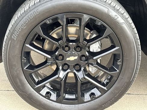 Certified 2023 Chevrolet Suburban RST w/ Luxury Package image 10