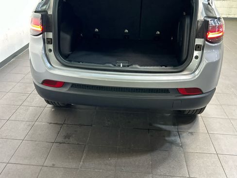 Used 2023 Jeep Compass Latitude w/ Sun and Sound Group AWD/4WD image 11
