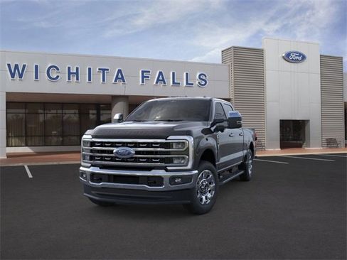 New 2026 Ford F250 Lariat w/ Chrome Package image 2