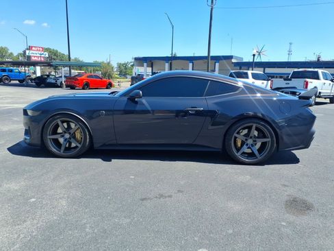 Used 2025 Ford Mustang Dark Horse w/ Dark Horse Handlin Package RWD image 7