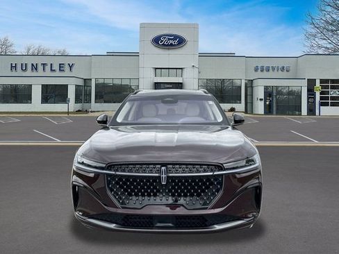 Used 2025 Lincoln Nautilus Black Label w/ Jet Appearance Package AWD/4WD image 3