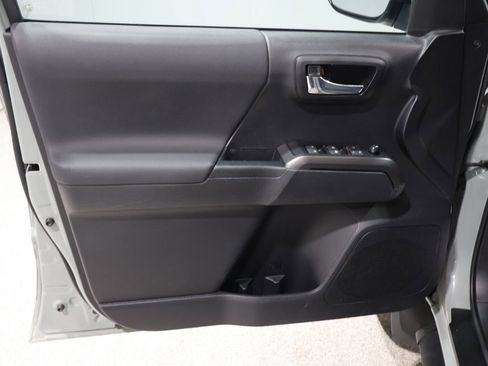 Certified 2022 Toyota Tacoma TRD Sport image 14