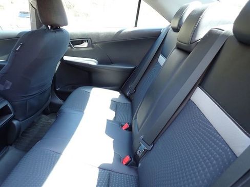 Used 2012 Toyota Camry SE image 11