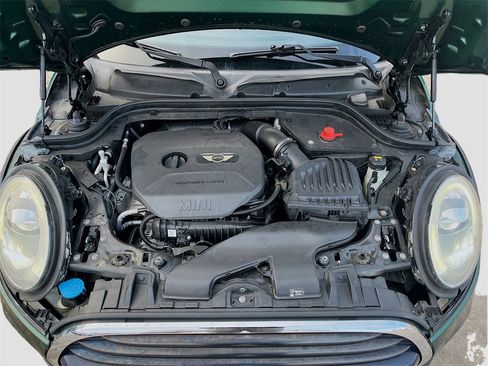 Used 2017 MINI Cooper 4-Door Hardtop image 30