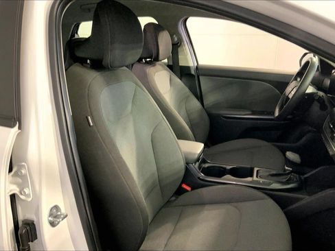 Certified 2025 Kia K4 FWD image 7