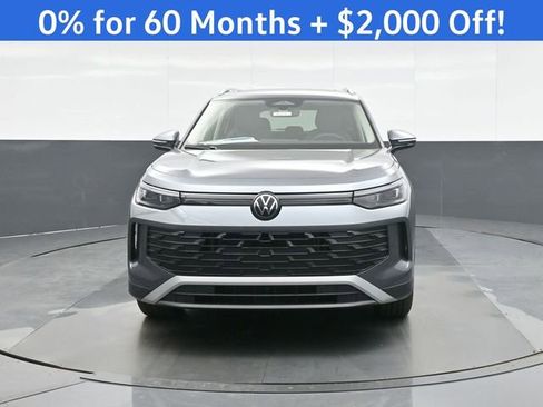 New 2026 Volkswagen Tiguan SE image 2