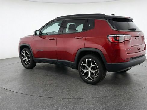 Used 2025 Jeep Compass Limited AWD/4WD image 5