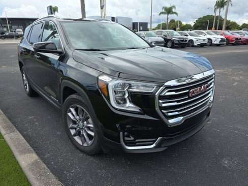 Used 2022 GMC Terrain SLT FWD image 3