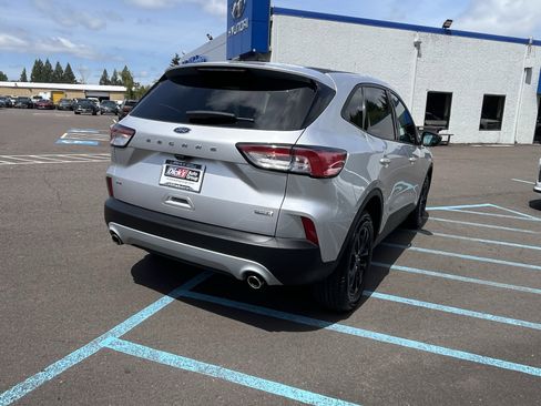 Used 2020 Ford Escape SE Sport AWD/4WD image 5