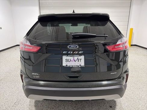 Used 2023 Ford Edge SEL image 5