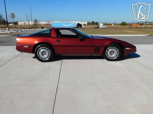 Used 1987 Chevrolet Corvette Coupe image 7