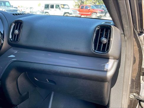 Used 2021 MINI Cooper Countryman image 23