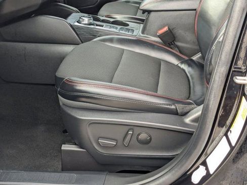 Used 2025 Ford Escape ST-Line image 23