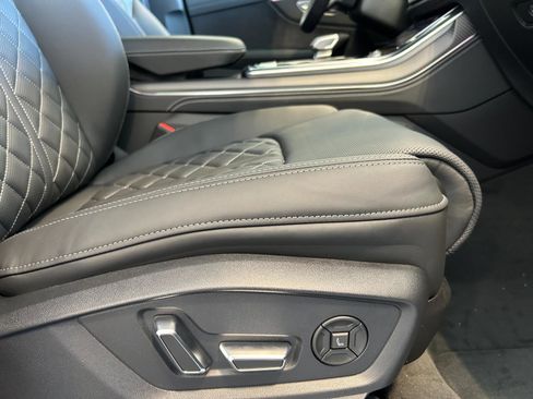 New 2026 Audi SQ8 Prestige image 24
