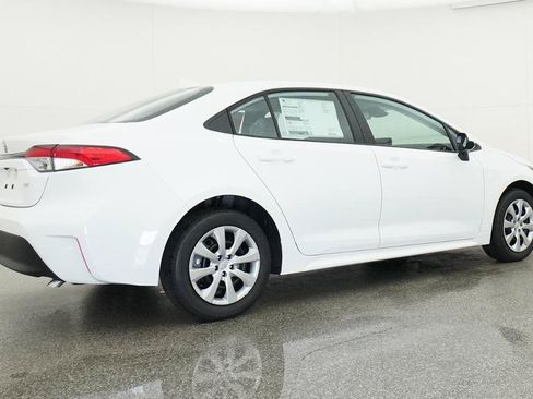 New 2026 Toyota Corolla LE FWD image 17