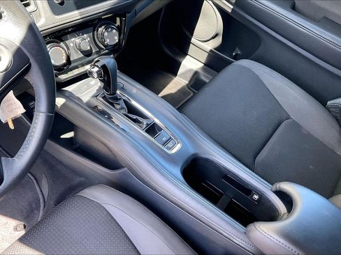 Used 2020 Honda HR-V Sport image 17