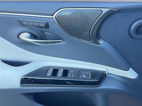 New 2025 Lexus ES 350 Ultra Luxury image 20