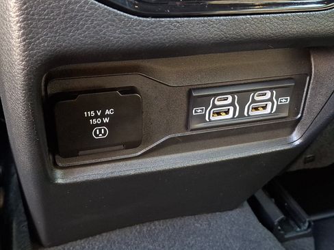 Certified 2023 Jeep Grand Cherokee Altitude AWD/4WD image 11
