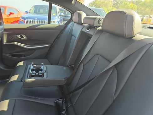 Used 2025 BMW 330i 330i image 12