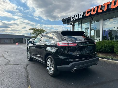 Used 2019 Ford Edge Titanium w/ Equipment Group 301A FWD image 6