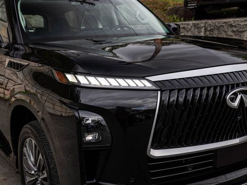 Used 2025 INFINITI QX80 Sensory AWD/4WD image 39