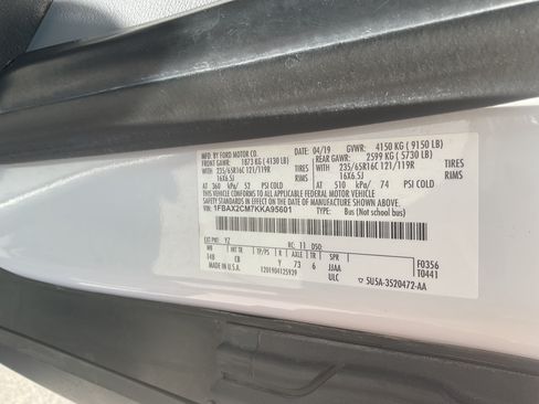 Used 2019 Ford Transit 350 XLT RWD image 18