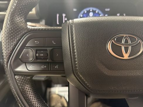 Used 2024 Toyota Tacoma SR AWD/4WD image 24