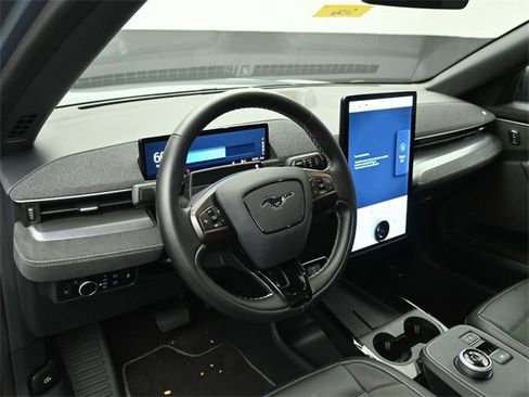 Certified 2024 Ford Mustang Mach-E GT image 9