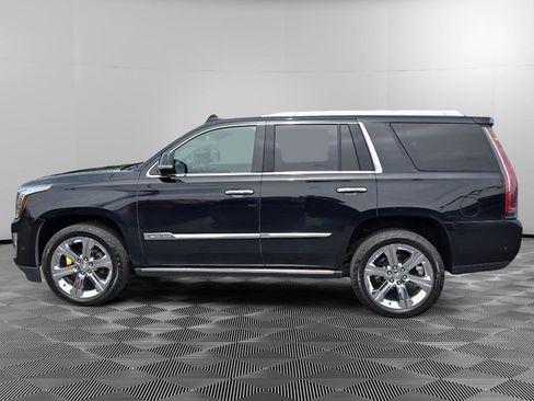 Used 2017 Cadillac Escalade Platinum AWD/4WD image 4