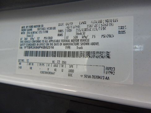 Used 2023 Ford Transit 250 image 29