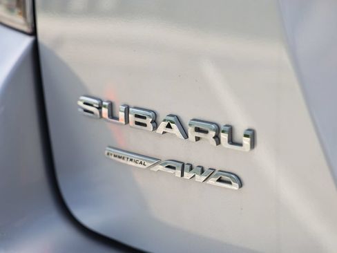 Used 2023 Subaru Crosstrek 2.5i Limited w/ Moonroof Package AWD/4WD image 11
