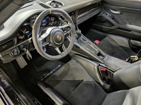 Used 2016 Porsche 911 GT3 RS image 6