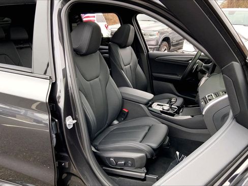 Used 2024 BMW X3 M40i w/ Premium Package image 7